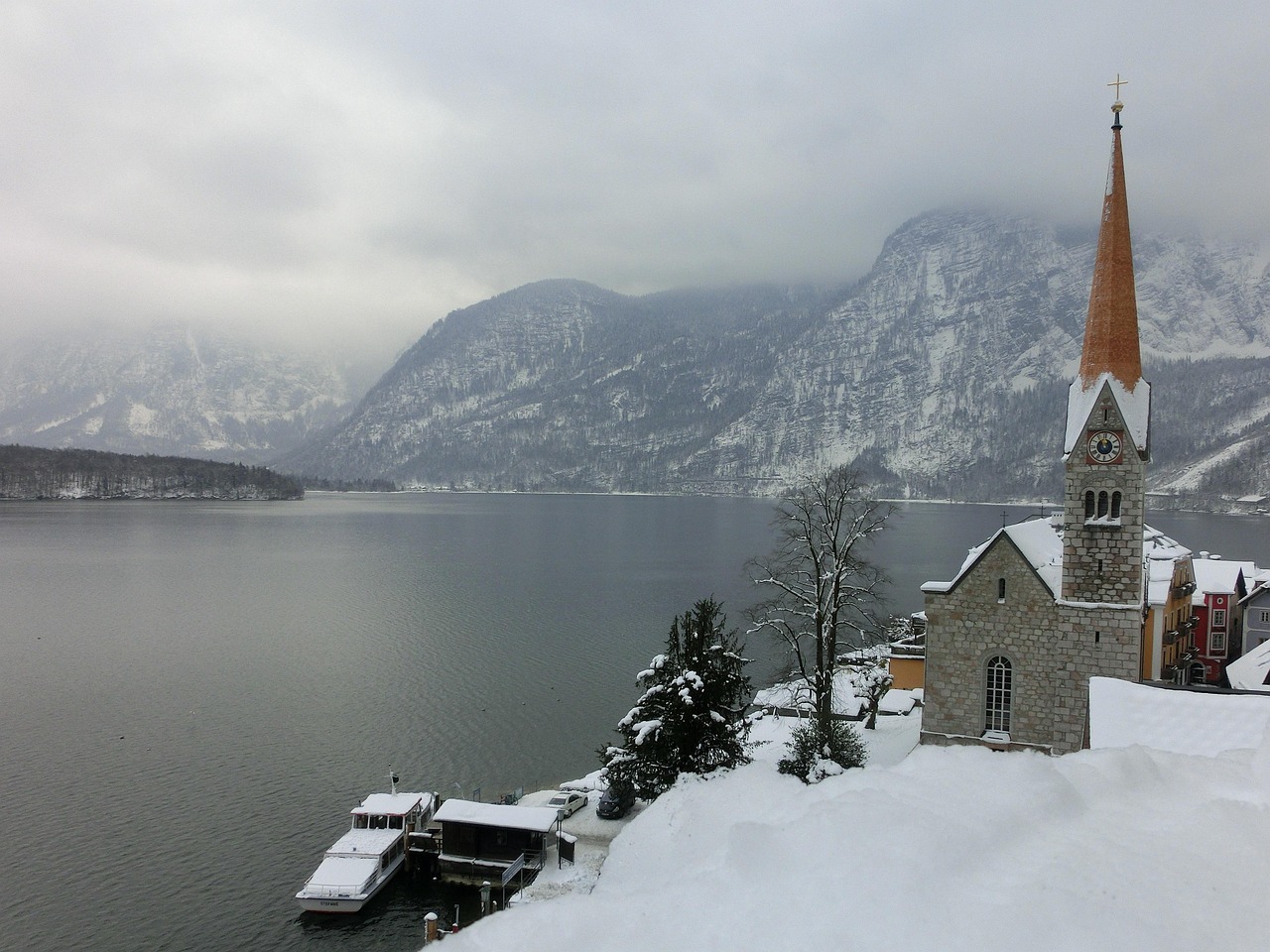 Hallstatt lake village accessible as day trip from Salzburg