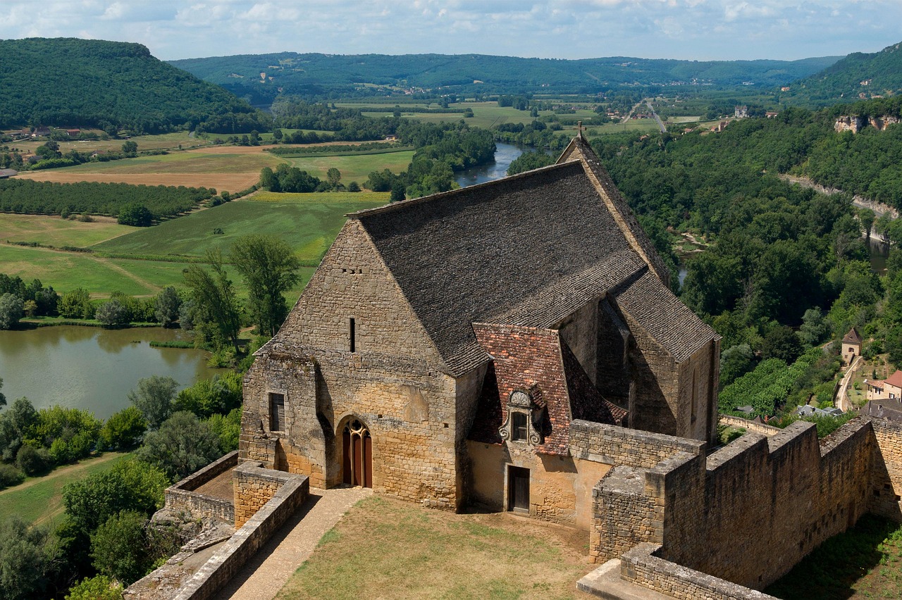 Small chapel inside Château de Beynac