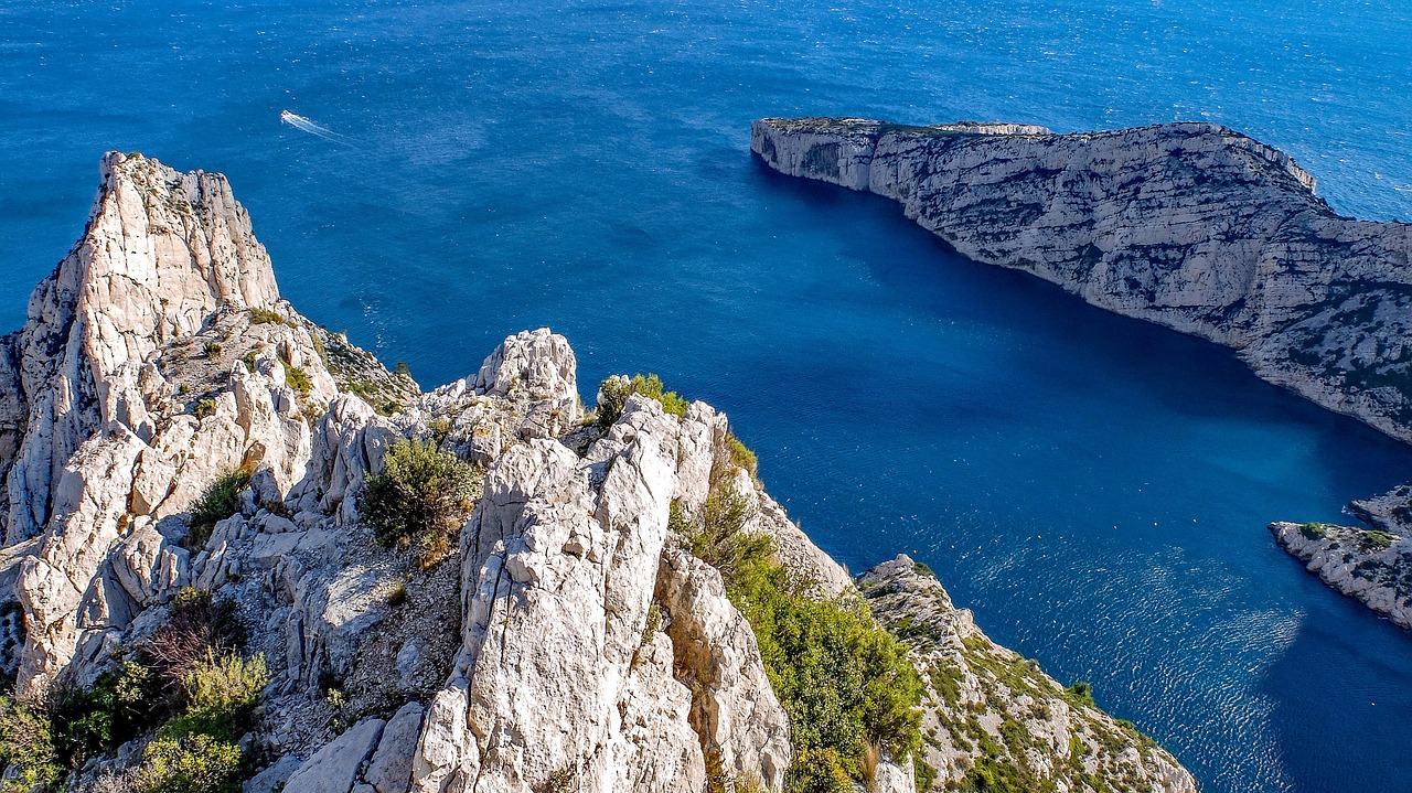 Calanques National Park cliffs and turquoise sea near Marseille