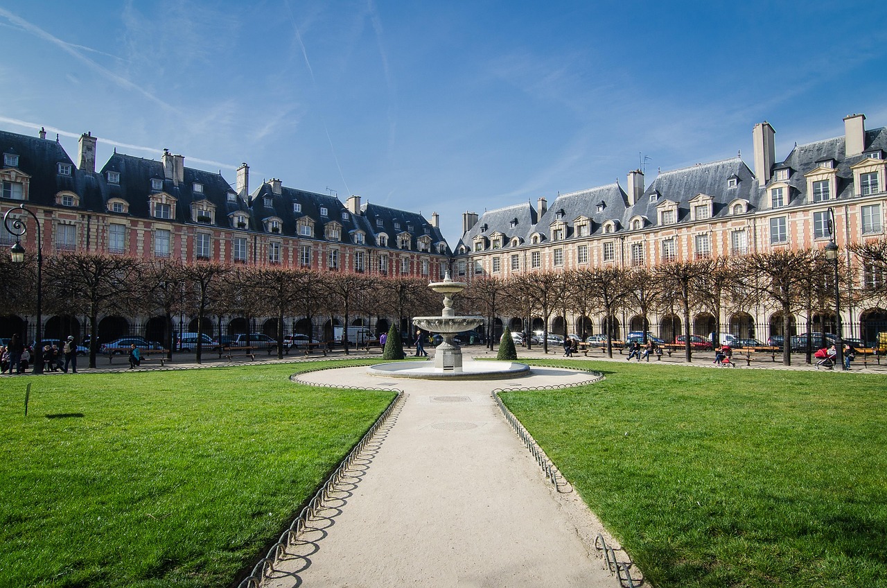 Place des Vosges Paris