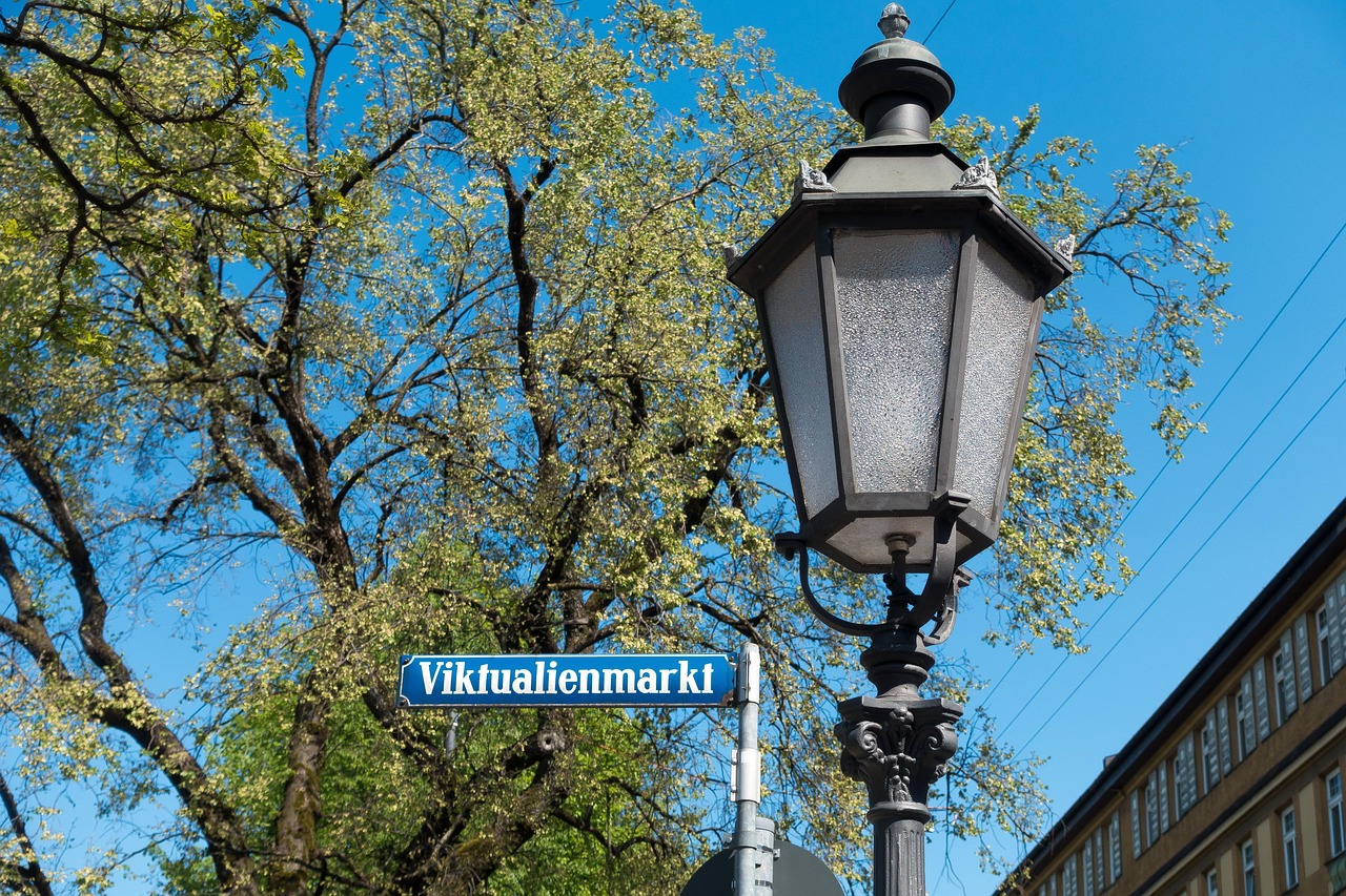 Munich Viktualienmarkt food market