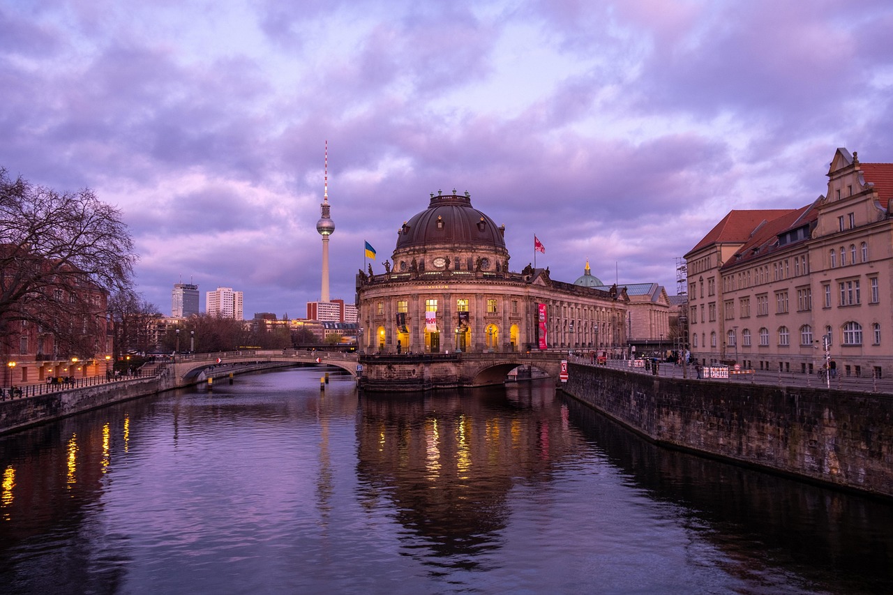 Evening lights reflecting on the Spree around Museum Island