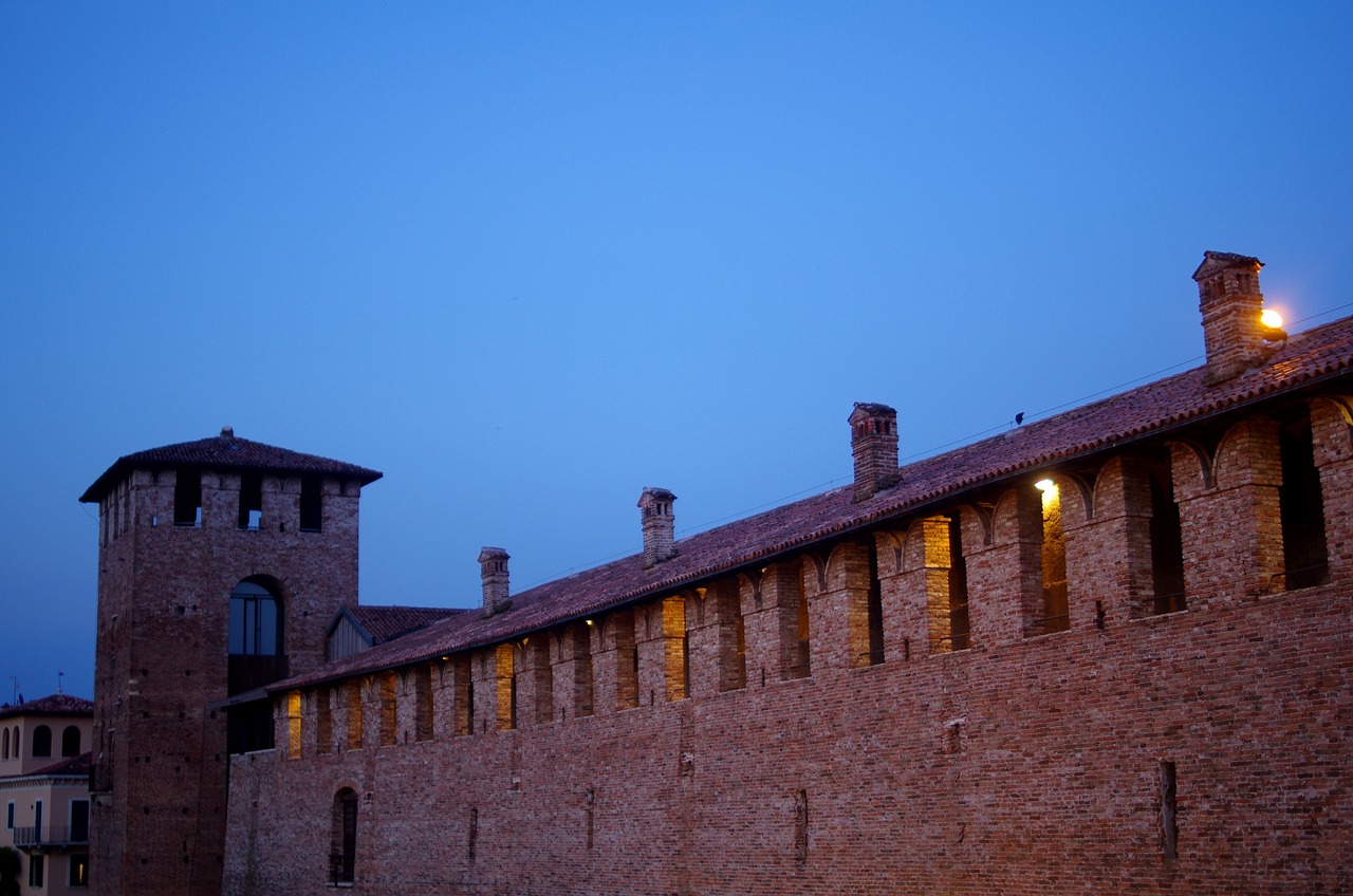 Castelvecchio castle and bridge in Verona
