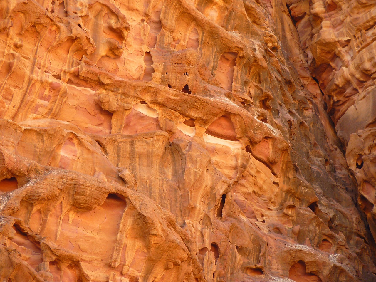Desert landscape of Wadi Rum near Petra