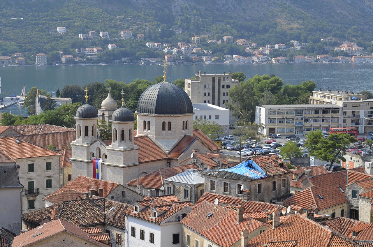 Climbing to Kotor fortress