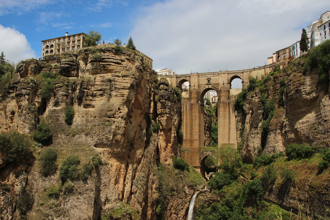 Ronda Puente Nuevo bridge over gorge