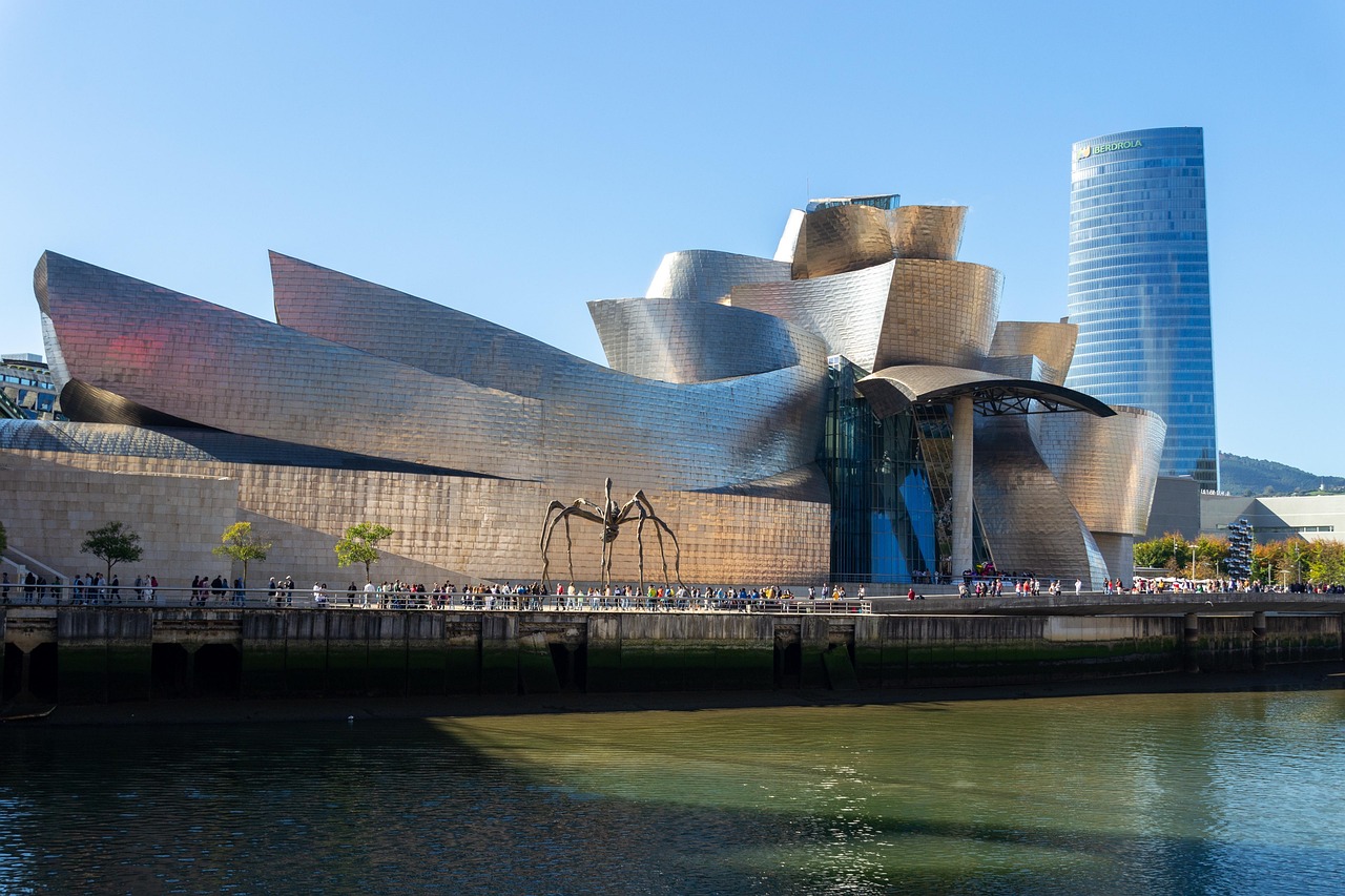 Guggenheim Museum Bilbao titanium architecture
