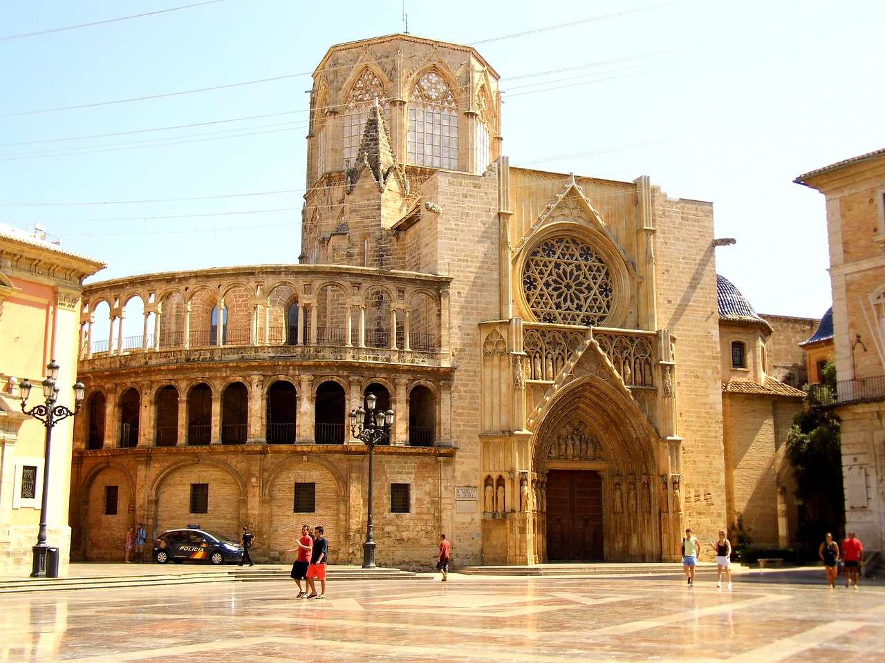 Plaza de la Virgen in Valencia