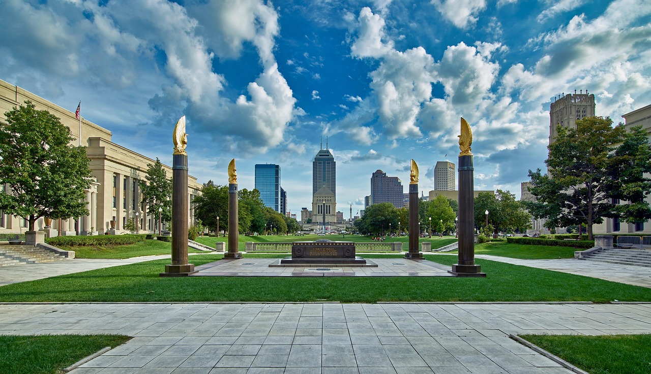 Indiana War Memorial and plaza in Indianapolis