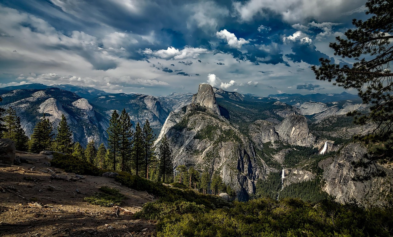 Yosemite Valley panoramic view